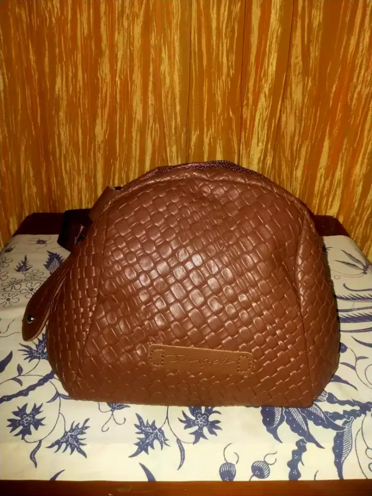 Tas Selempang Wanita Warna Cokelat