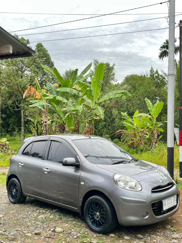 Nissan march 1.2 manual tahun 2012 istimewa pajak hidup