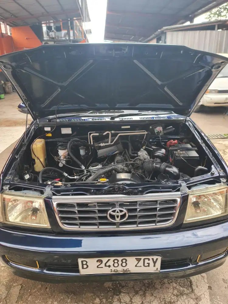 Toyota Kijang 2000 Bensin