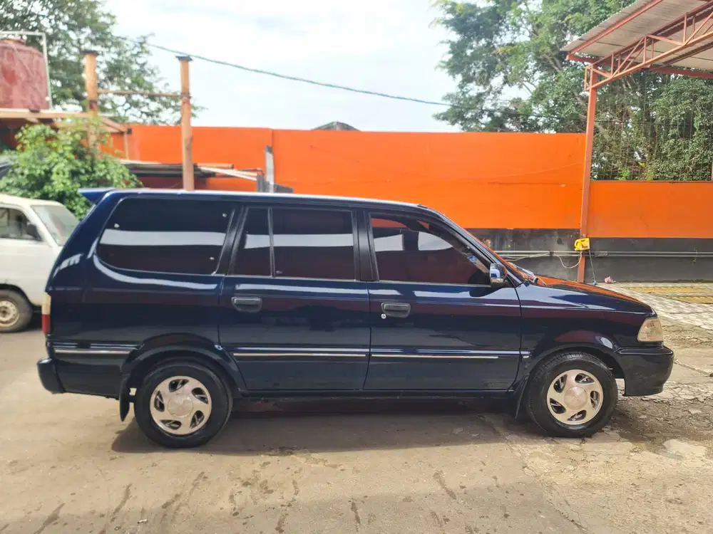 Toyota Kijang 2000 Bensin