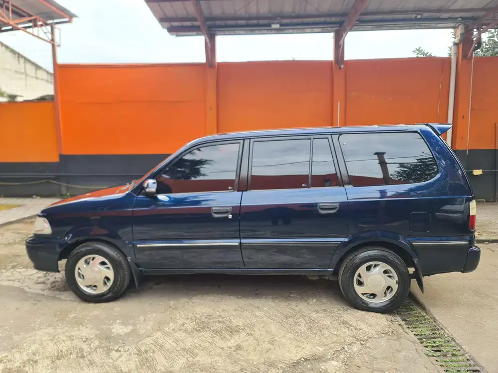 Toyota Kijang 2000 Bensin