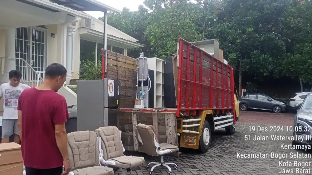 Sewa truk pindahan rumah kantor apartement kos2an gudang dll
