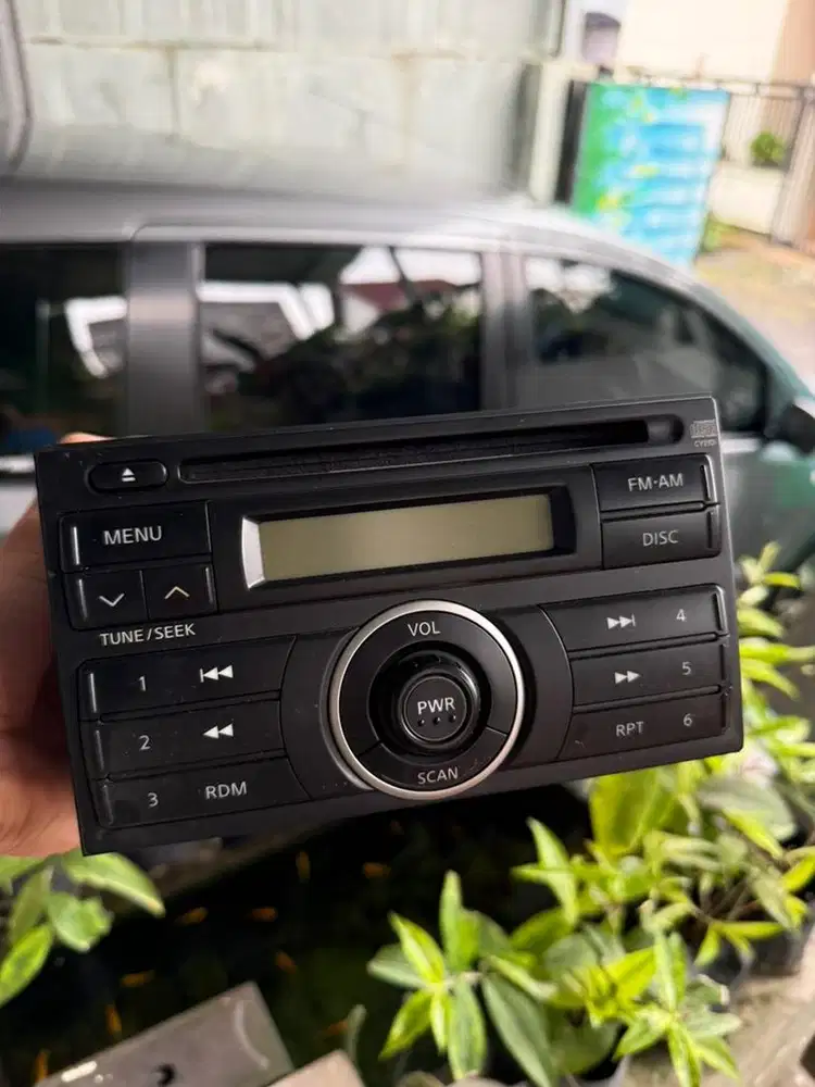 Head unit audio grand livina original