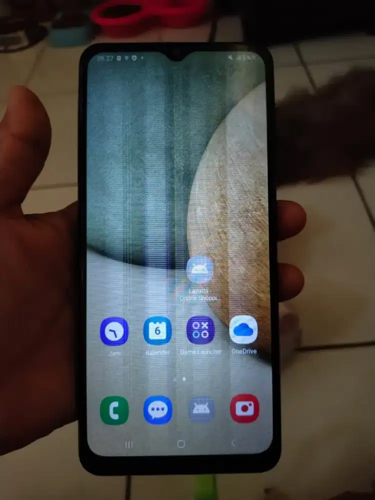 Samsung A12  6/128  minus kadang berbayang kadang ga siap reset