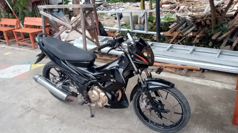 satria fu 150 hitam