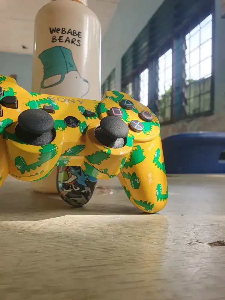 Stik ps 3 dengan warna yang menarik