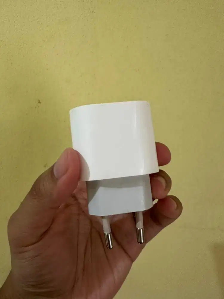 Adaptor Kepala Charger iPhone 20W Original