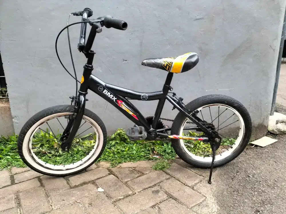 Sepeda BMX ukuran 16 untuk usia 5 6 7 tahun