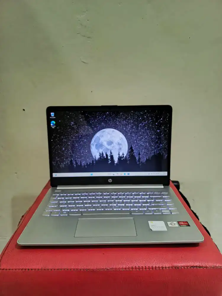 Laptop HP 14s fq-