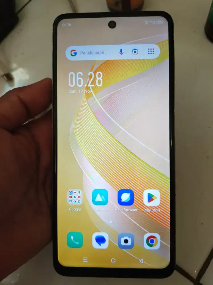 Infinix smart 8  6 ( 3+3 ) /64  minus pemakaian aja