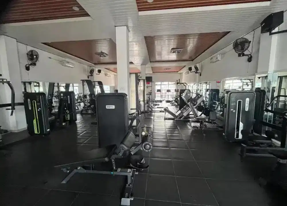 resepsionis / admin gym PRIA