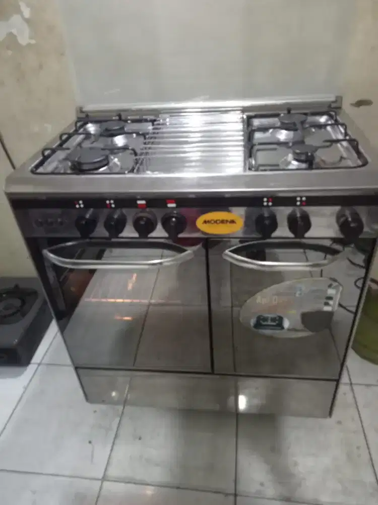 Kompor gas Full otomatis MODENA Italy siap kirim (Jabodetabek).