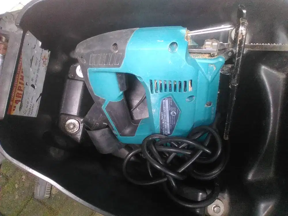 Kompresor laconi + 1 set spet + jaksaw makita