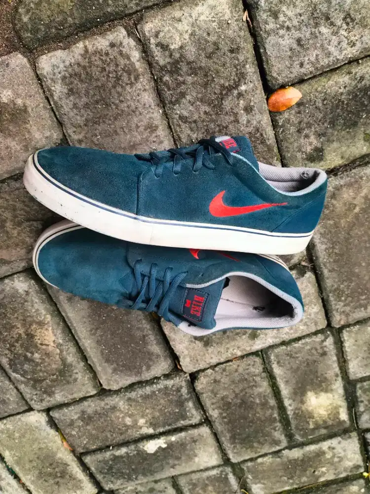 Nike sb satire  suede uk.45