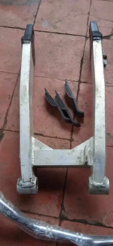 Swing arm dan stang ninja