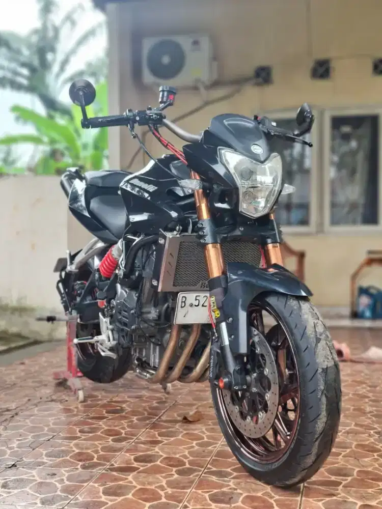 Moge bn 600 cc full modif