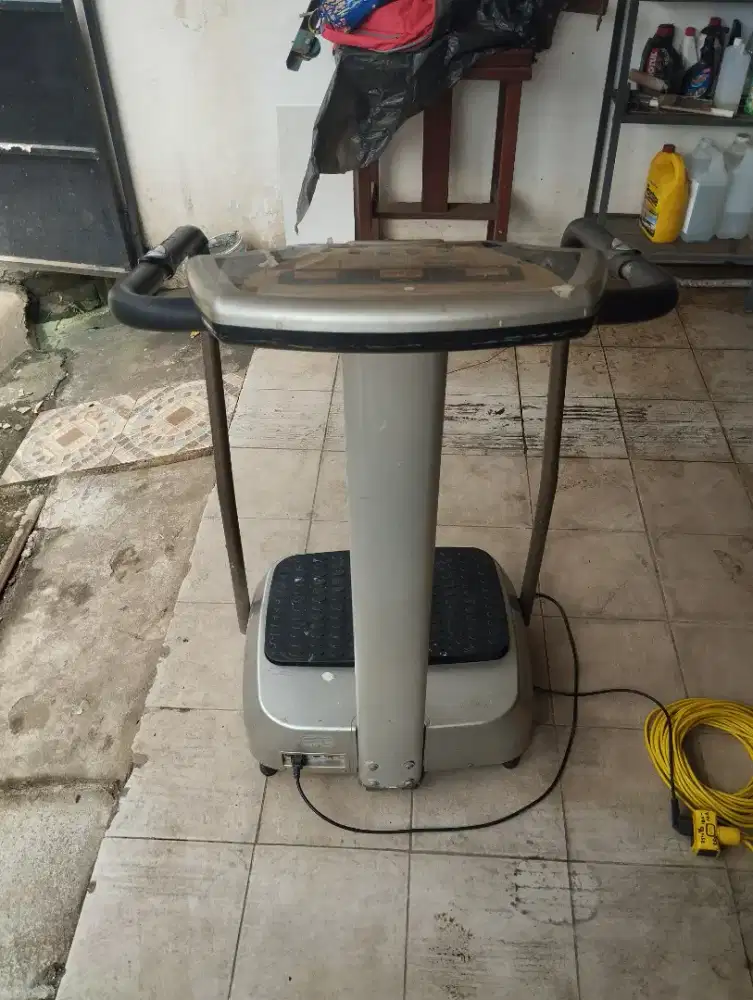 Mesin pembakar lemak kali paha perut