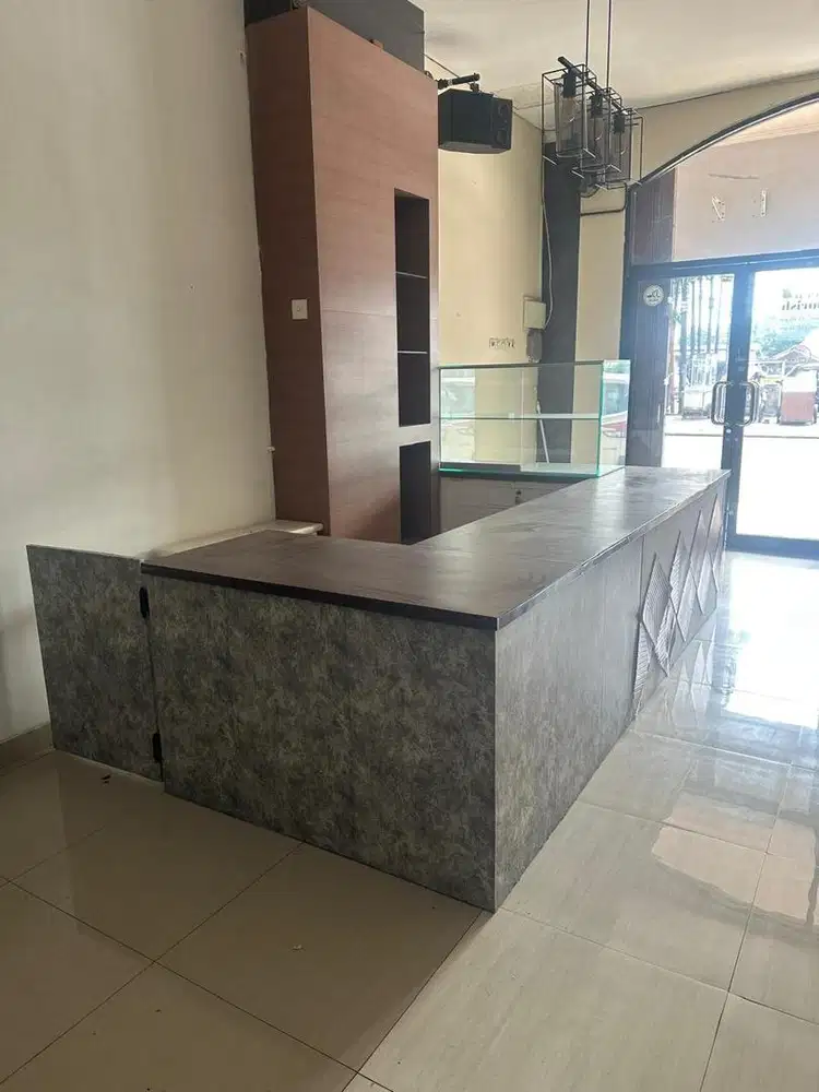 meja letter L buat dagang cafe ato resto