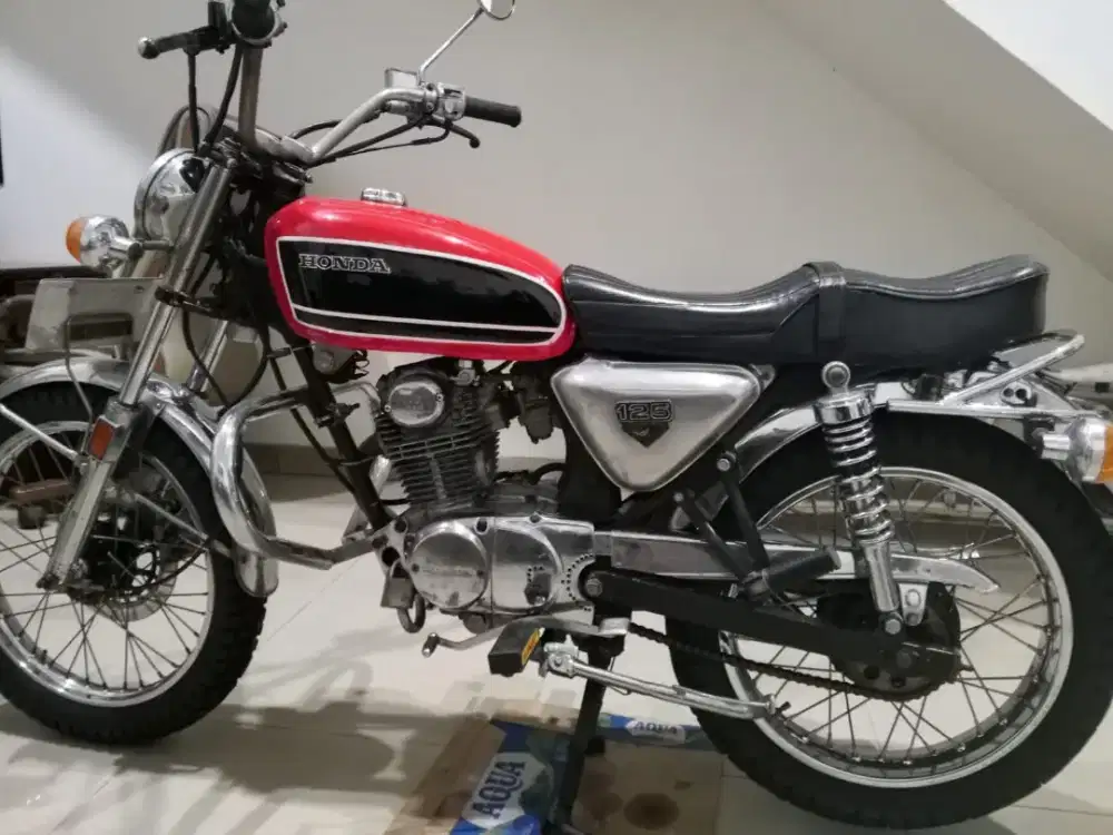 Honda CB 125 th 1974