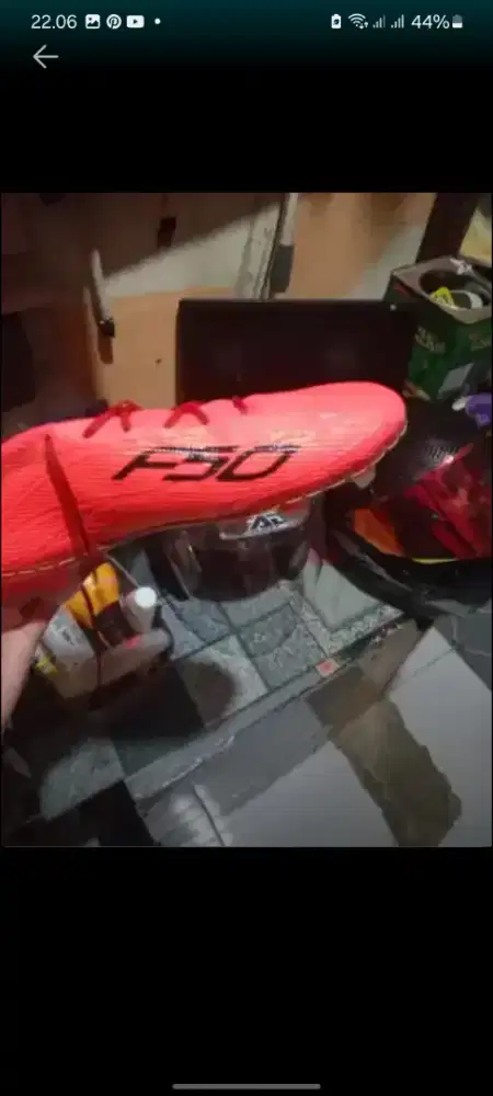 Di jual sepatu f50