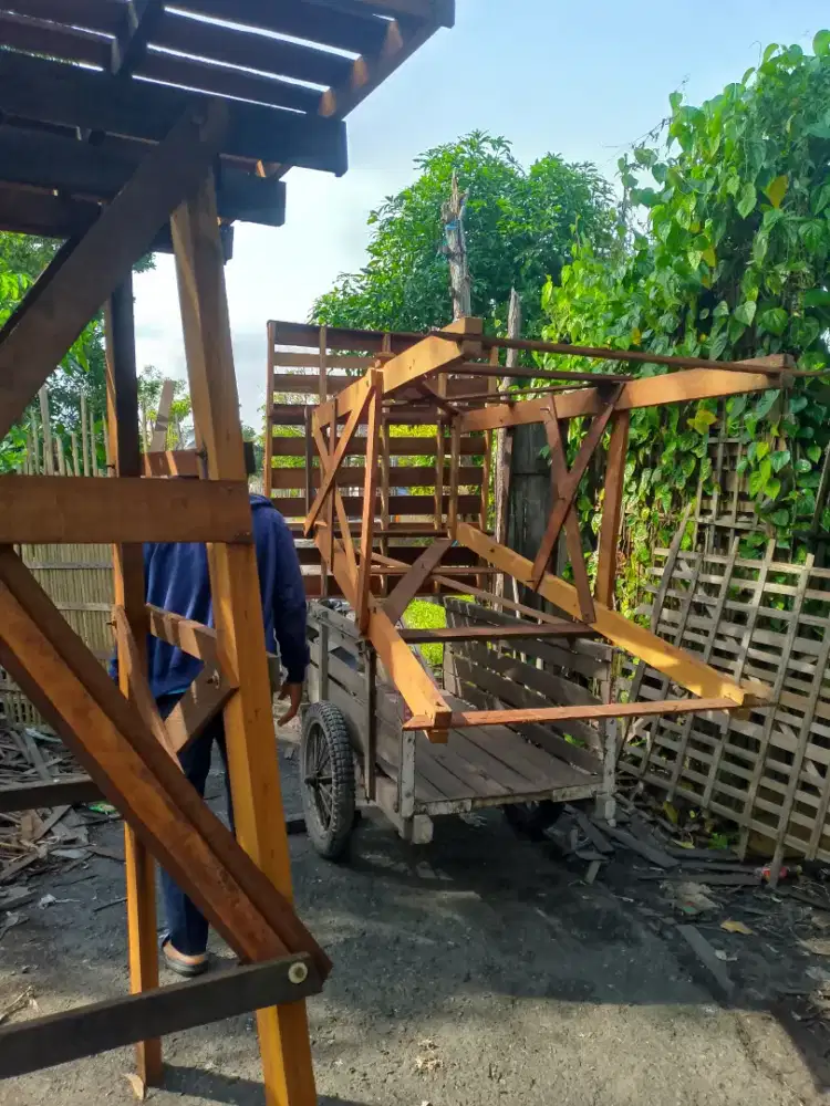 Tempat tandon menara ulin