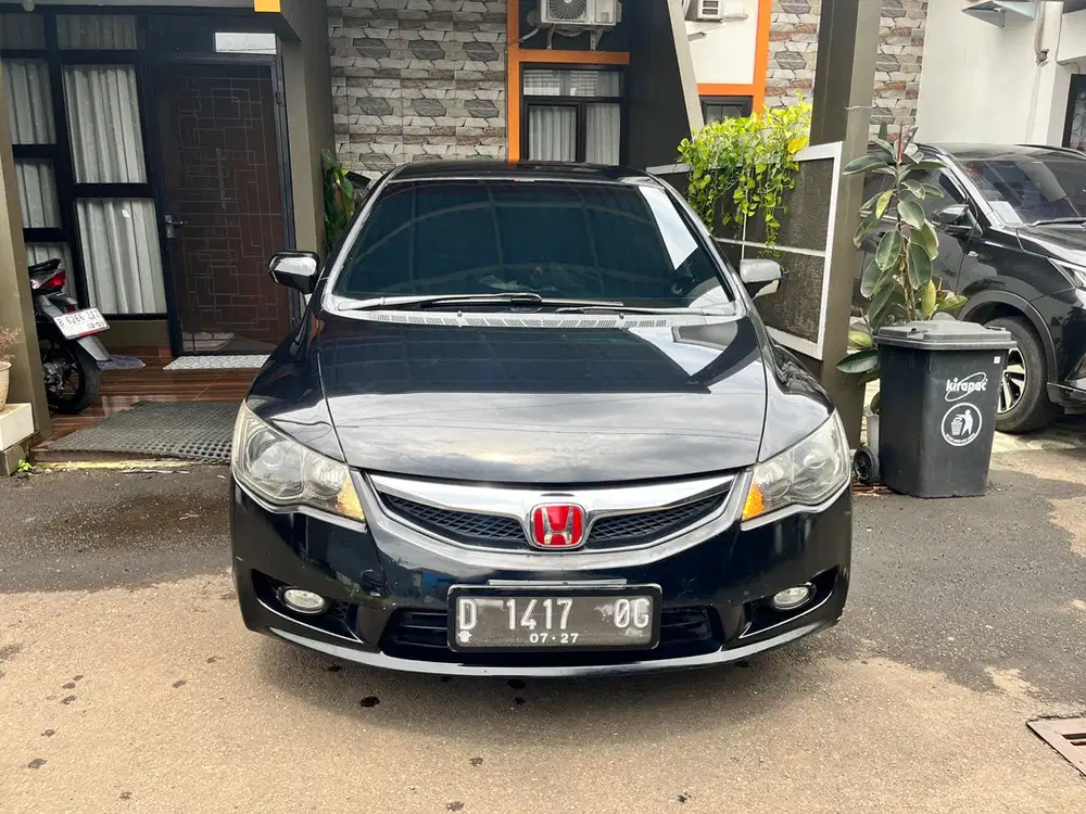 Honda Civic 2010 bensin