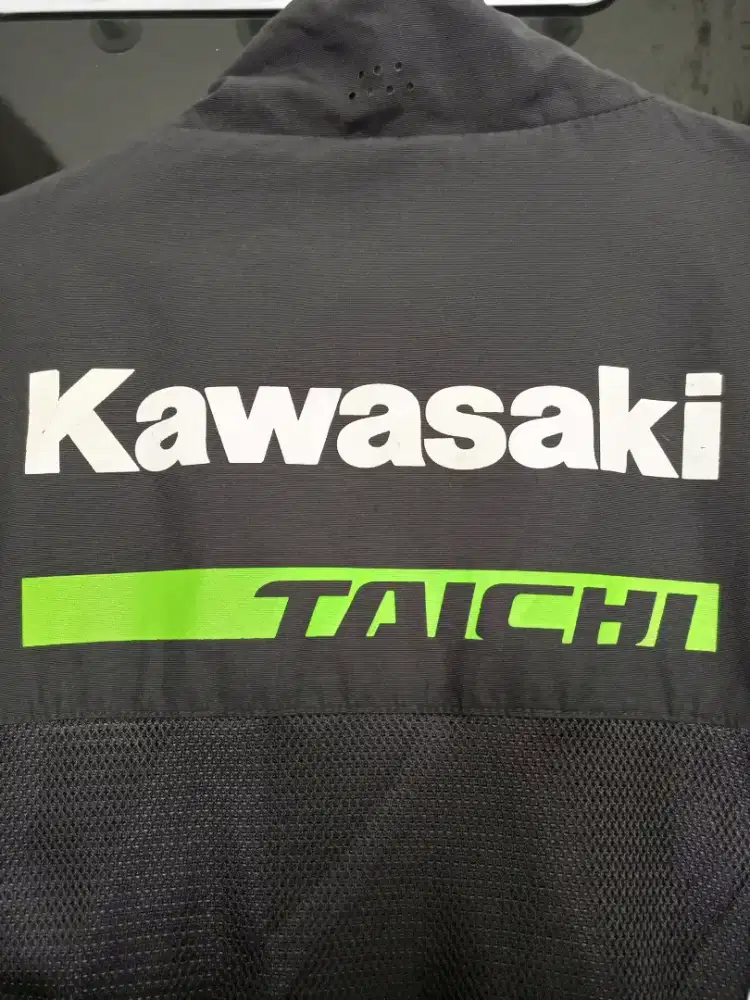 Jaket motor Kawasaki Taichi