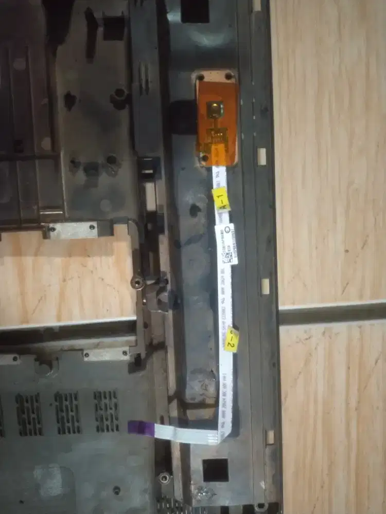 tombol on/off toshiba l735 ori