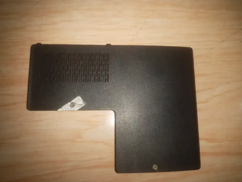 tutup ram/hdd toshiba L735