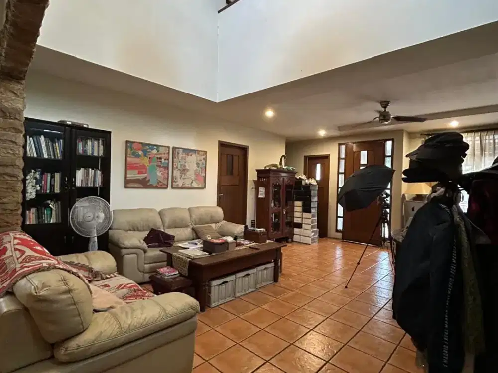 Rumah Modern Dalam Cluster di Bintaro Tangsel Ut-17823