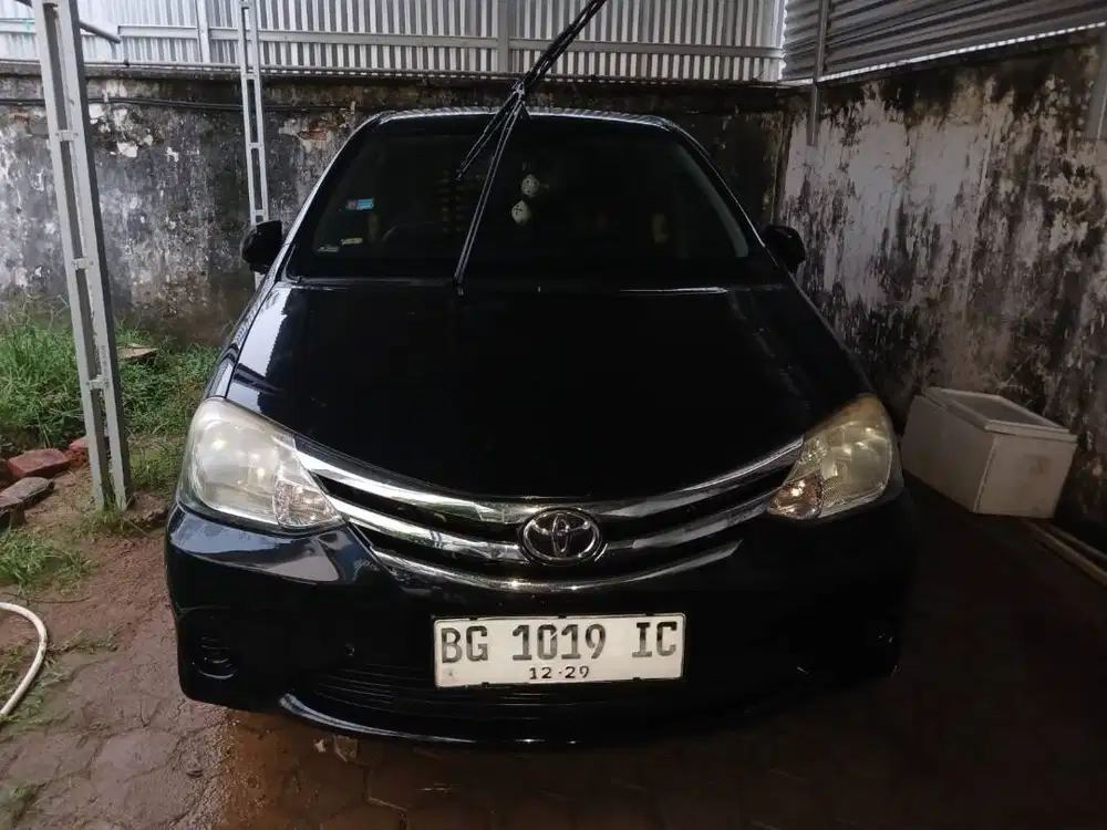 Etios E MT 2014. jual cepat