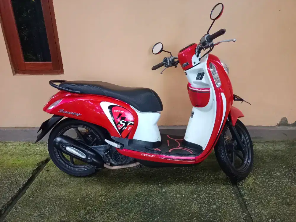 Honda Scoopy 2016