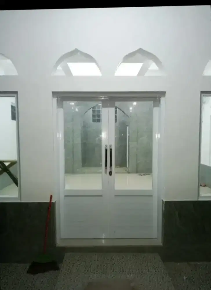 Kusen pintu jendela aluminium dan kaca tempered laminate dll