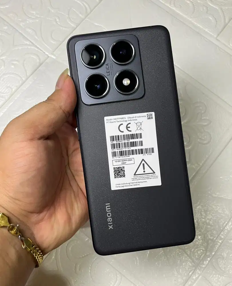 Xiaomi 14 T Pro 12/512 Unit + Charger Lokal