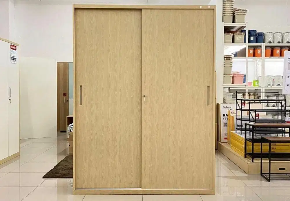 Lemari pakaian sleding