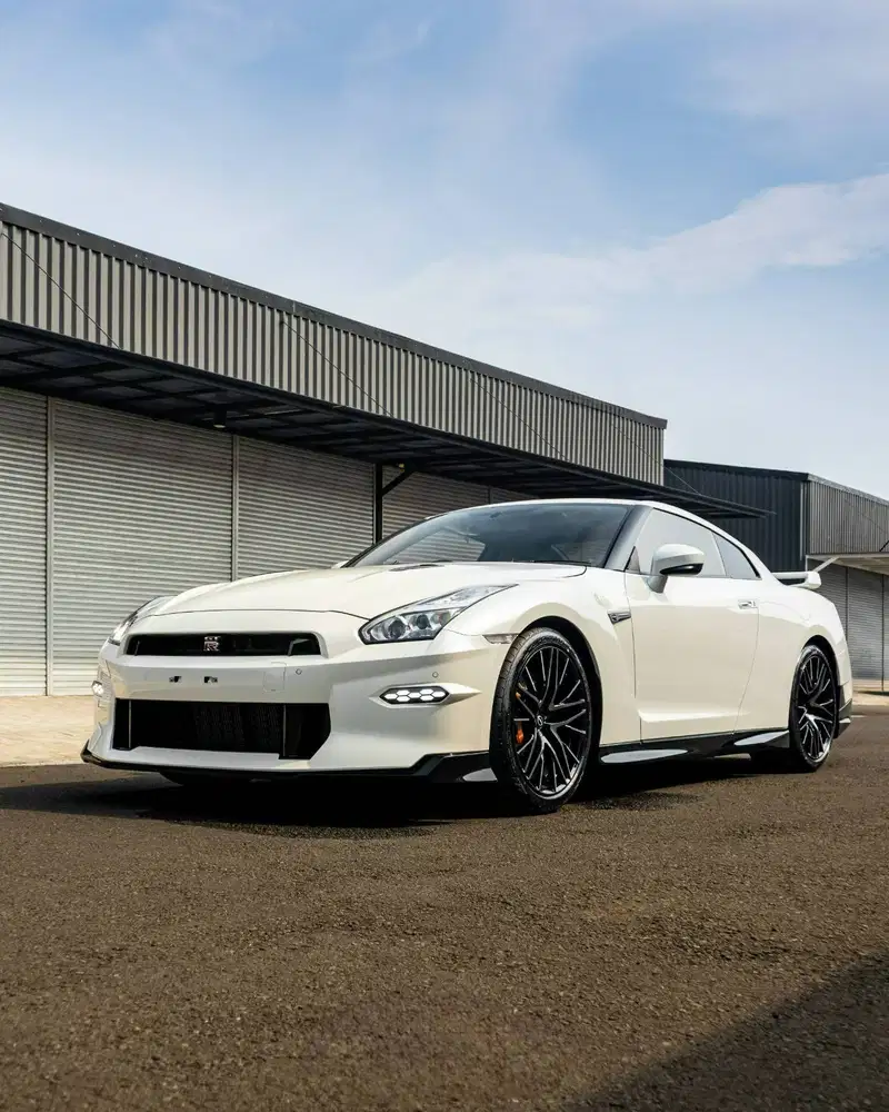 Nissan GTR R35 Pure Edition 2025