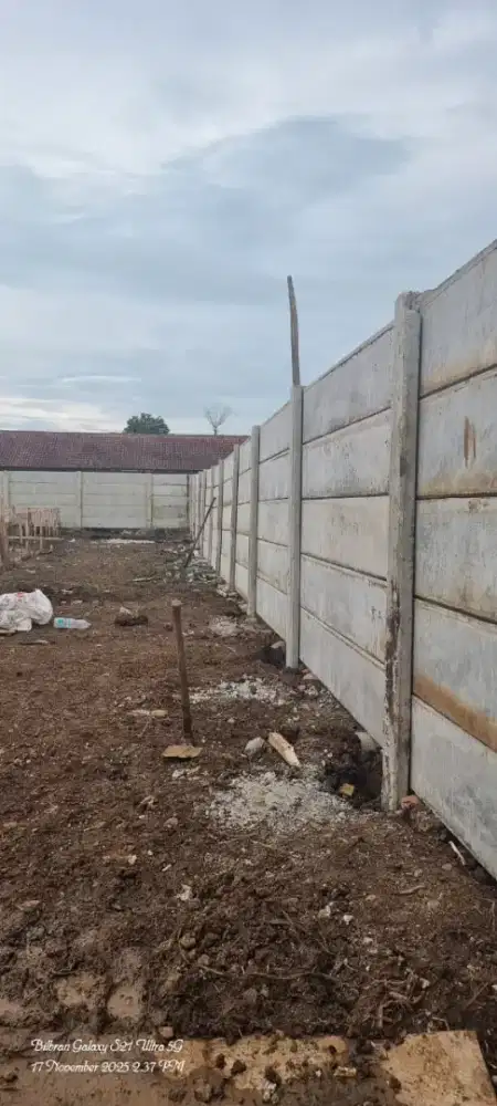 Pagar panel pembatas