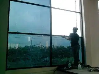 Kaca film ribben hitam 60% dan 80% serta sticker kacafilm oneway miror