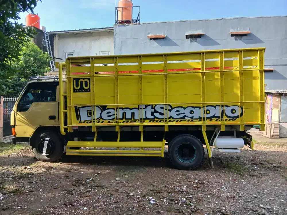 Sewa truk pindahan rumah dalam dan luar kota