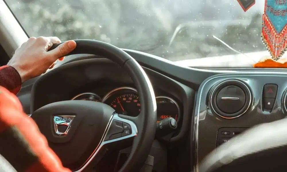 DICARIKAN SEGERA SOPIR UNTUK ANTAR JEMPUT ANAK SEKOLAH