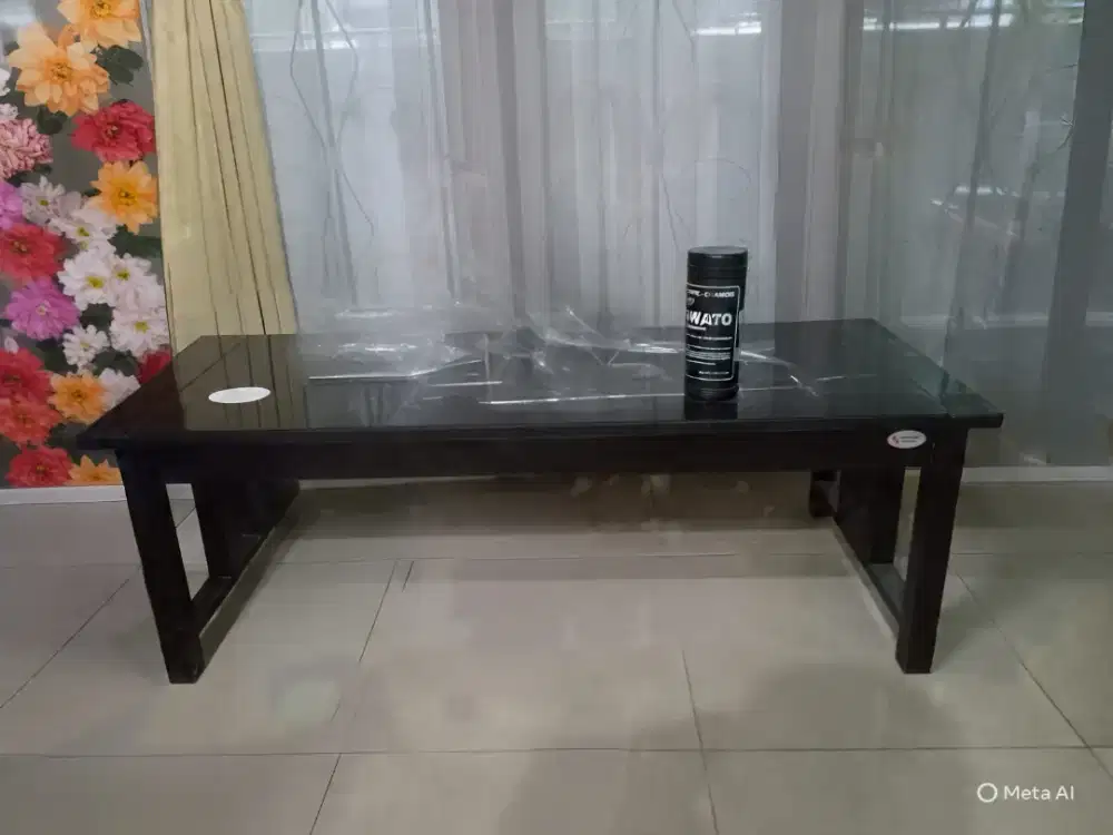 Meja kaca ukuran panjang 120 x lebar 60 x tinggi 40