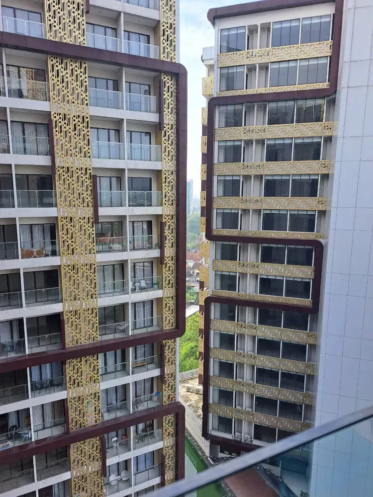 Dijual Apartemen Studio Full Furnish, Lokasi srategis