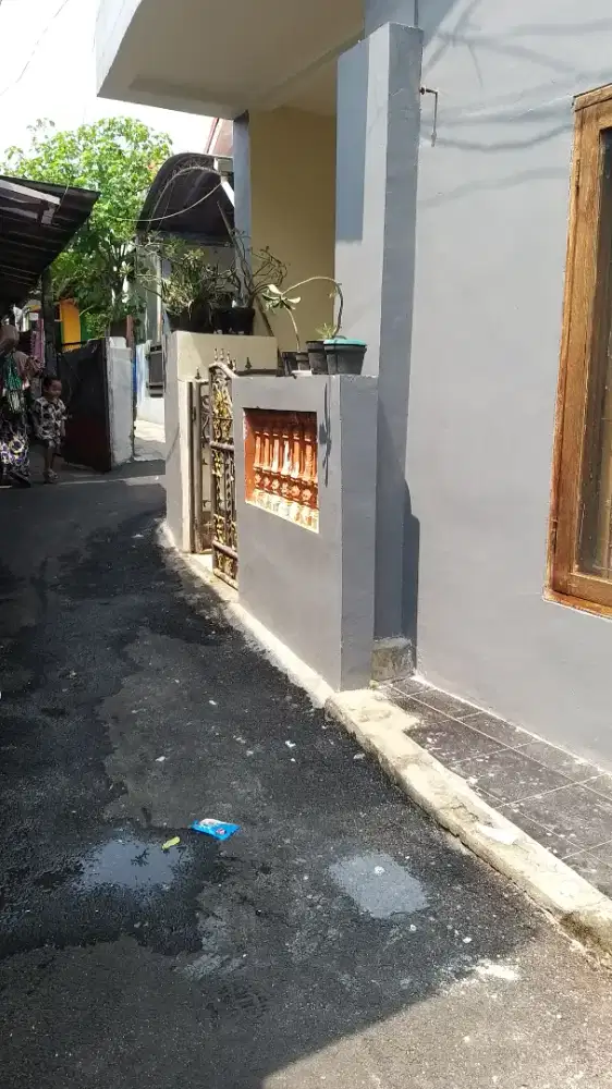 Disewakan rumah minimalis 2 lantai di kebagusan