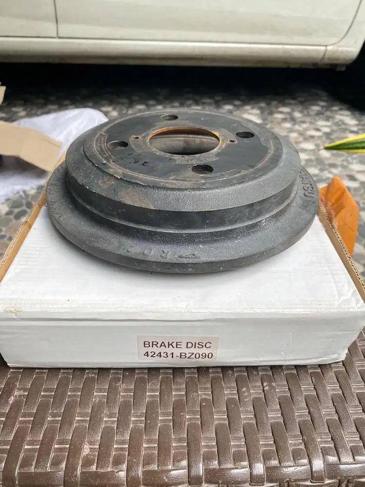 Tromol belakang mobil Agya Ayla