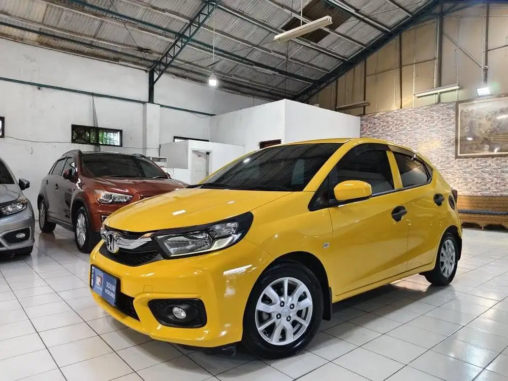Honda Brio E Cvt AT 2019 Yellow Pajak Panjang Siap Pakai