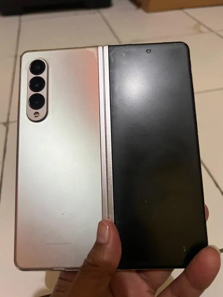 Samsung Z Fold 3 Ram 12 / 512 Resmi