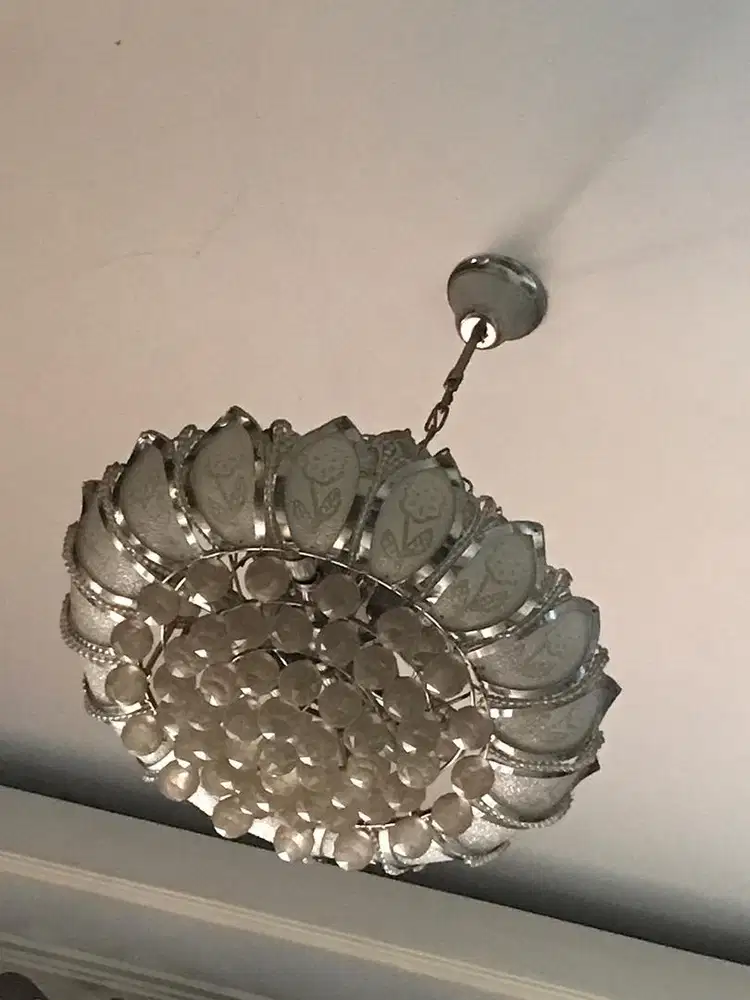 Lampung gantung anggrek