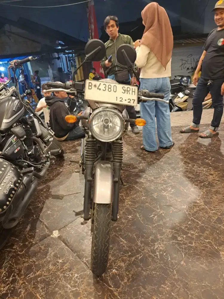 HUB IMA DP 2.5 JT KAWASAKI W 175 CAFE 2022 . KM 4000AN FREE OLI SERVIS