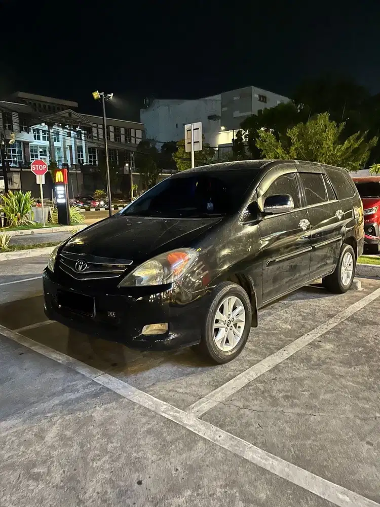 Kijang Innova 2010 Type G manual Bensin