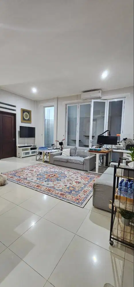 Rumah Denag Swimming Pool di Bintaro Tangsel LR-17250